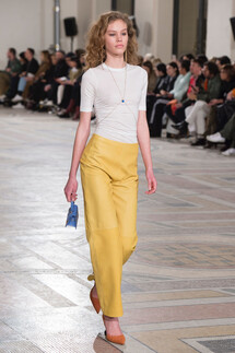 Jacquemus Fall 2018 Ready-to-Wear , Jacquemus осень зима 2018 , Fashion show , неделя моды в Париже , PFW , Mainstyles